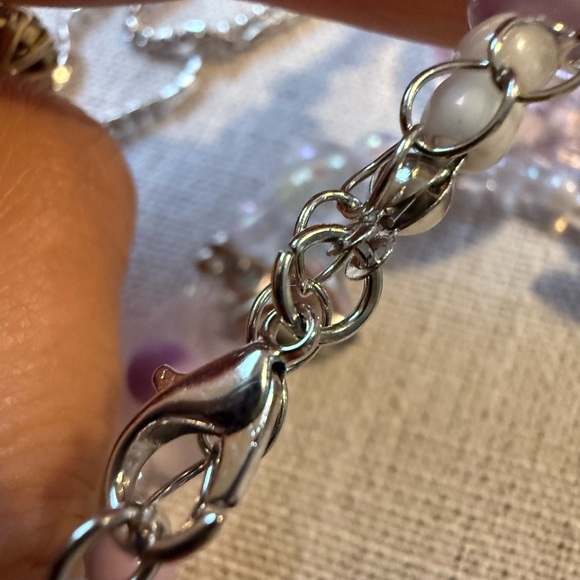 Heart Butterfly Beaded Necklace - Picture 4 of 4